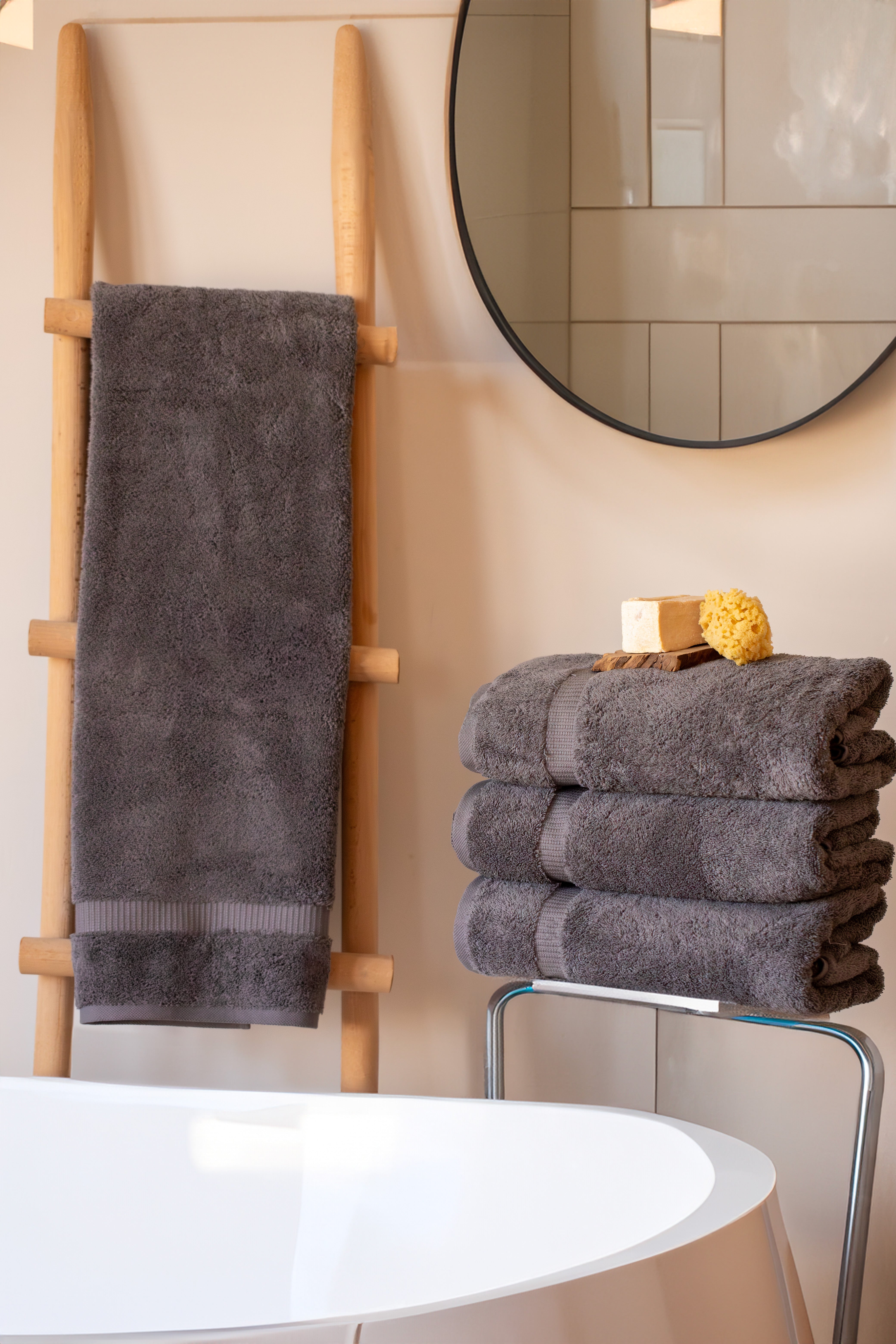 CAMBRIDGE 4 PC BATH TOWEL 27X54