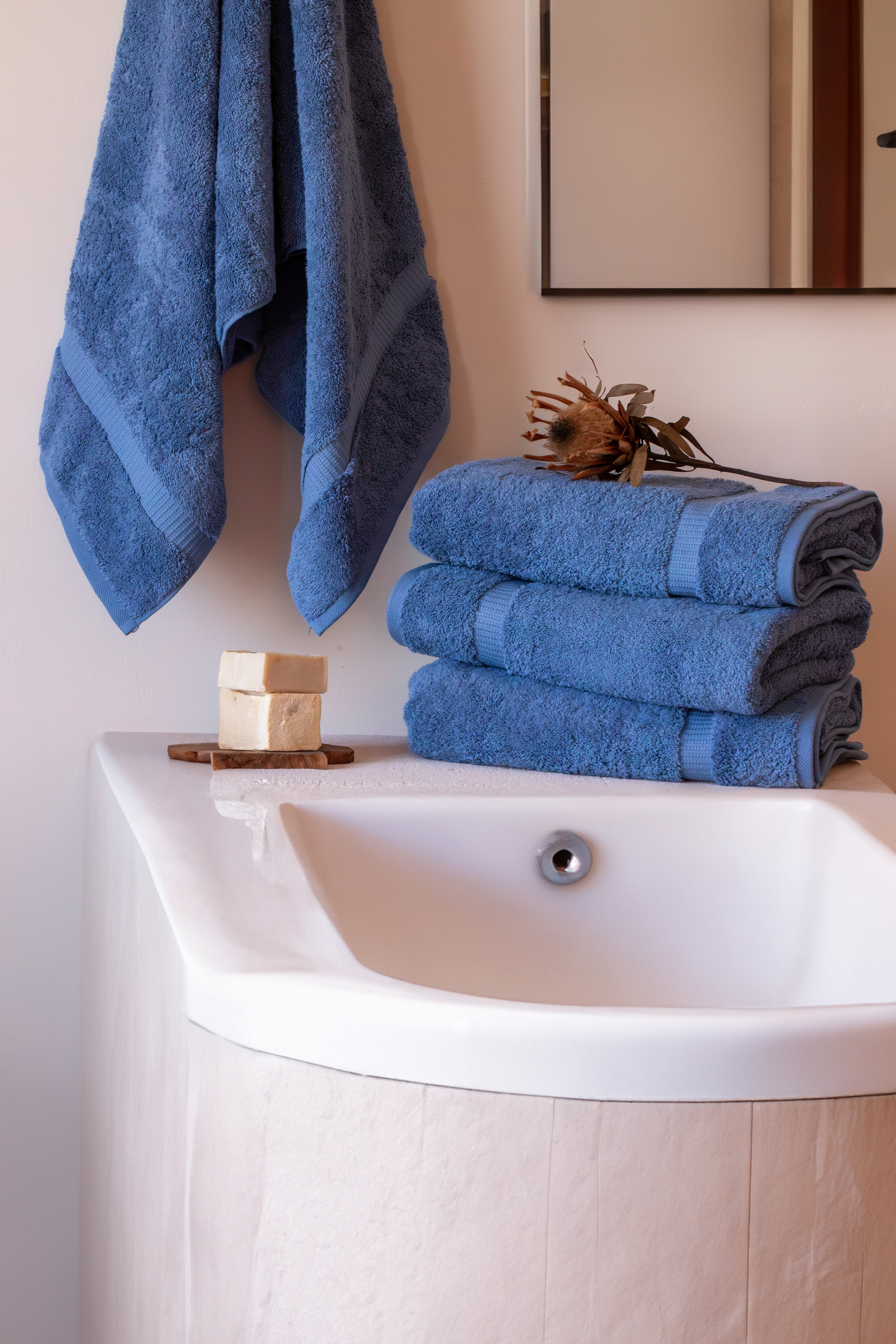 CAMBRIDGE 4 PC BATH TOWEL 27X54