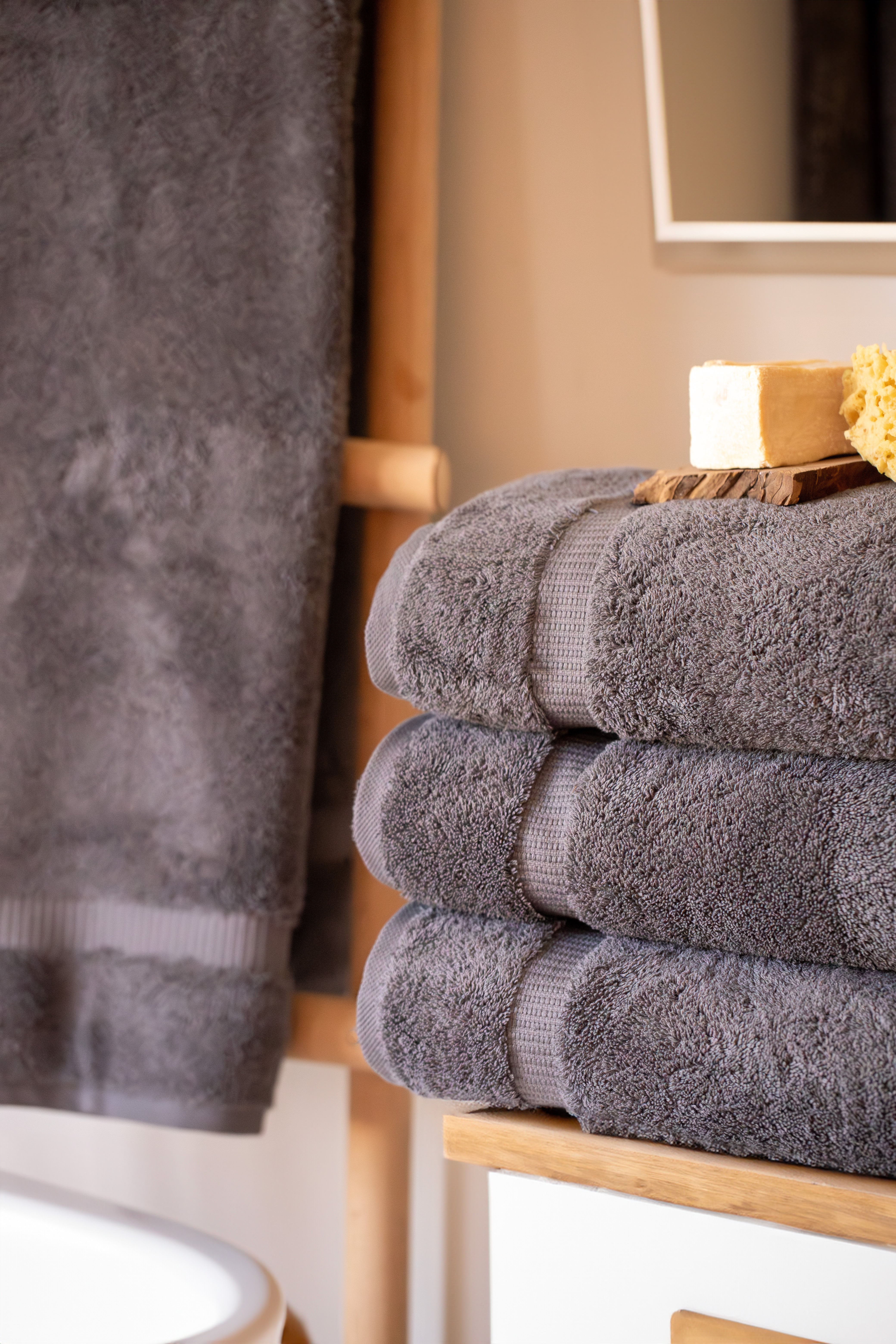 CAMBRIDGE 4 PC BATH TOWEL 27X54