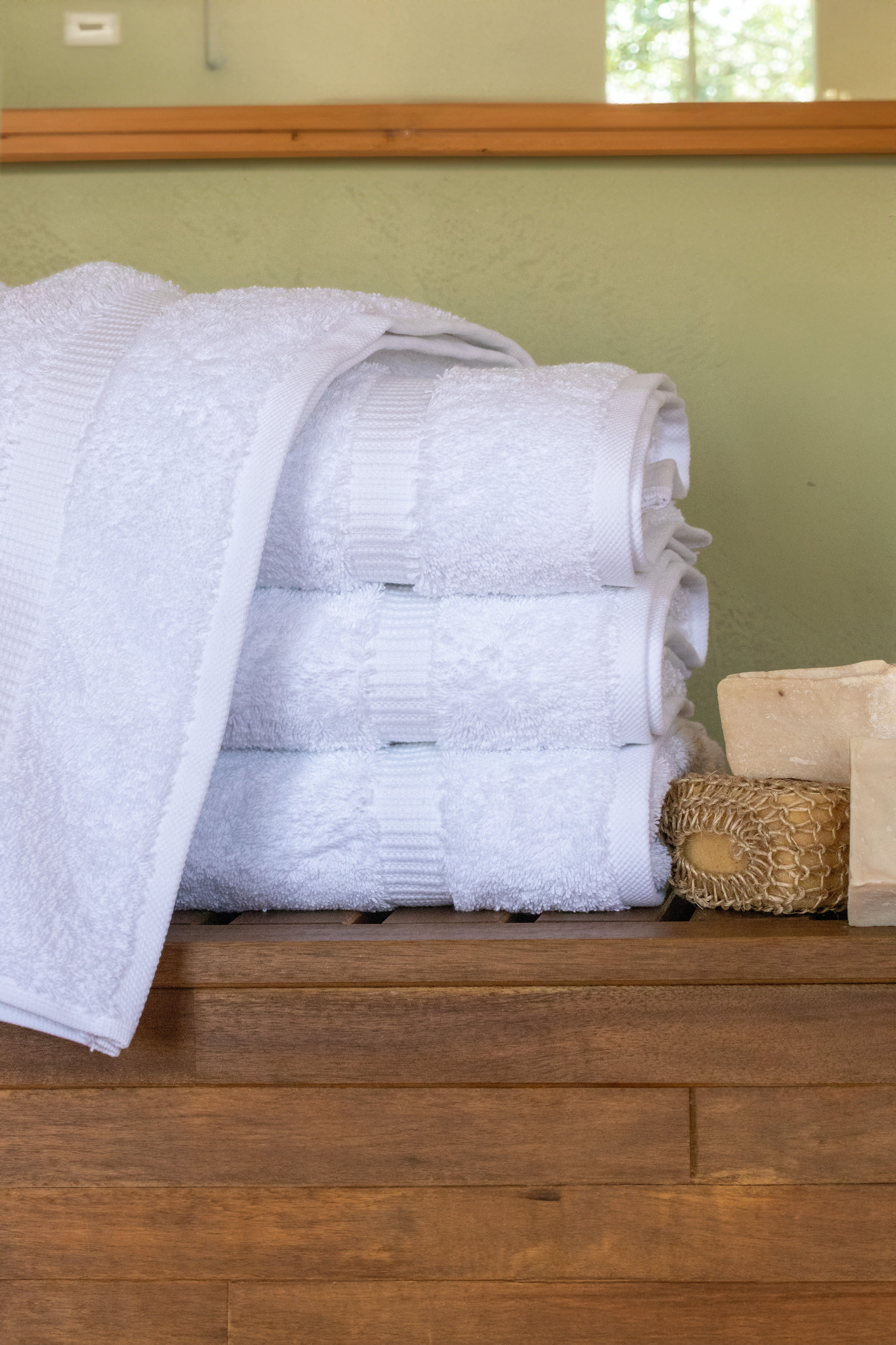 CAMBRIDGE 4 PC BATH TOWEL 27X54