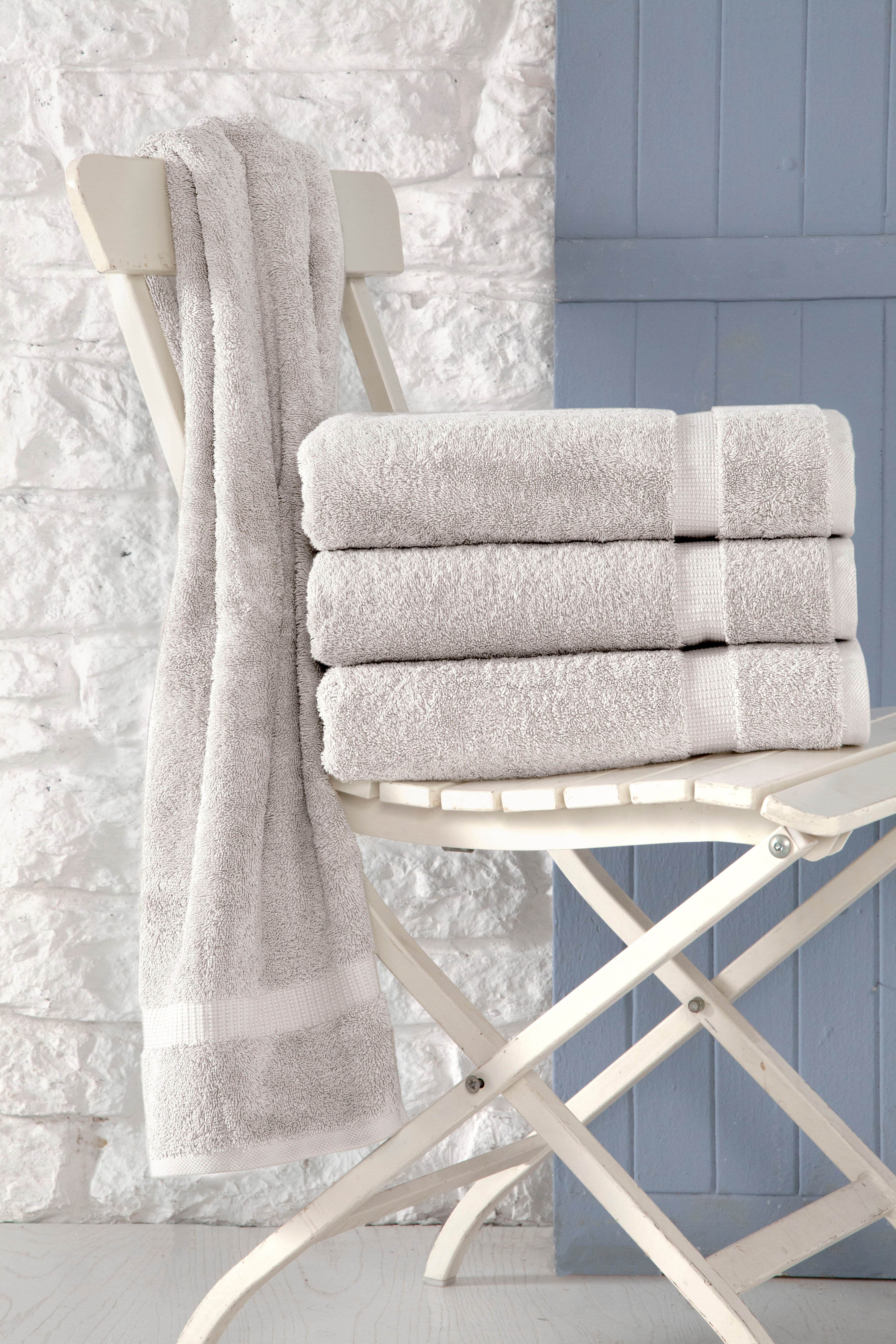 CAMBRIDGE 4 PC BATH TOWEL 27X54