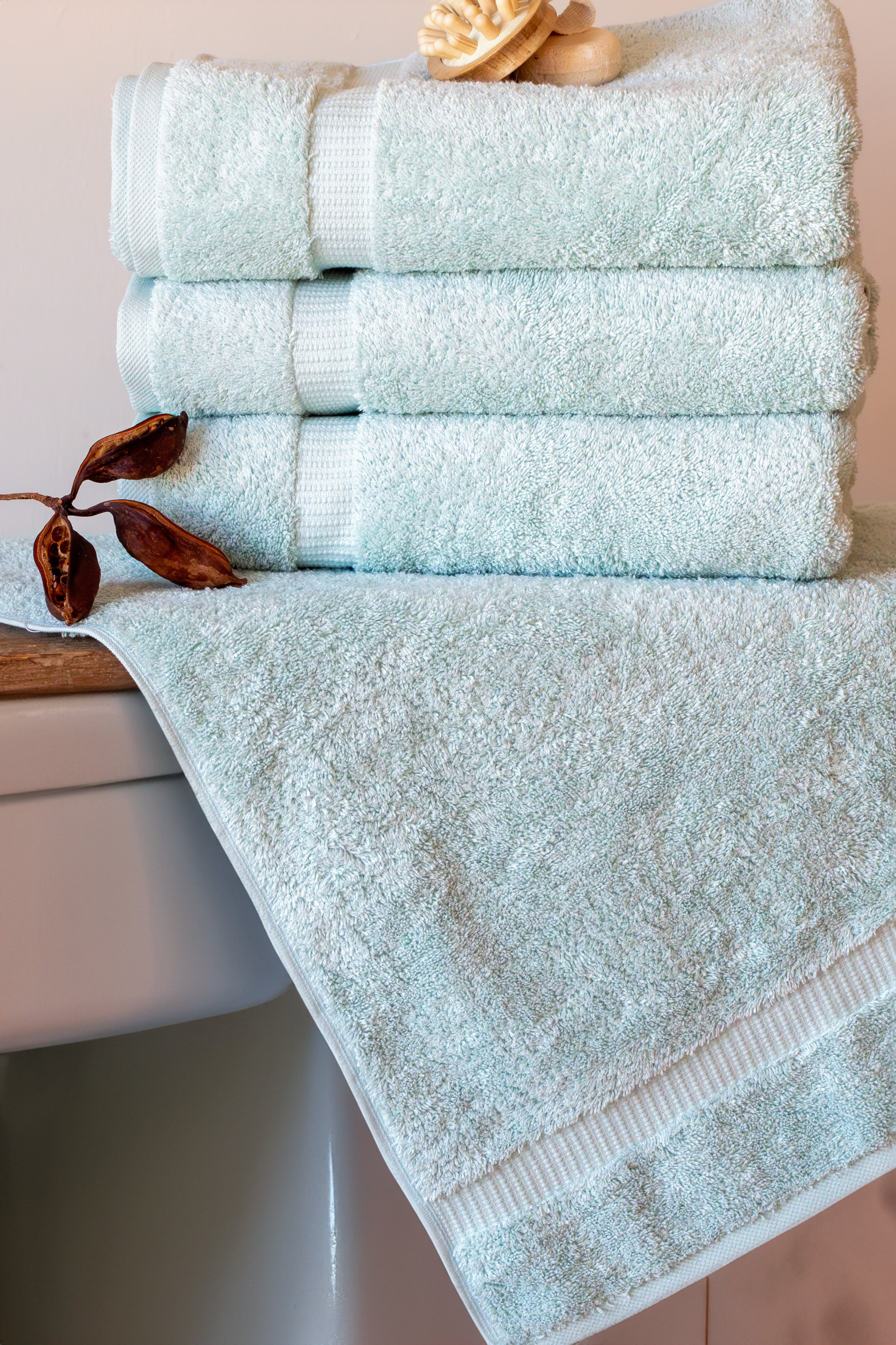 CAMBRIDGE 4 PC BATH TOWEL 27X54