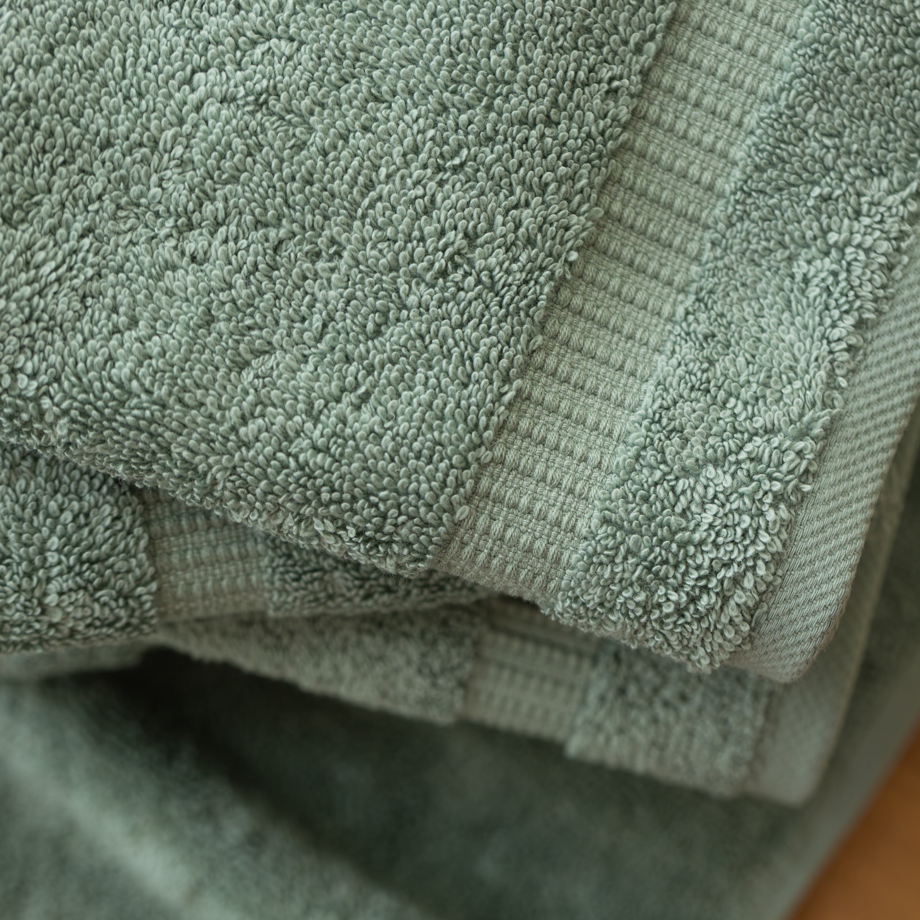 12 Piece Washcloths - Wholesale Premium Towel Sets - 22 Set Case Pack