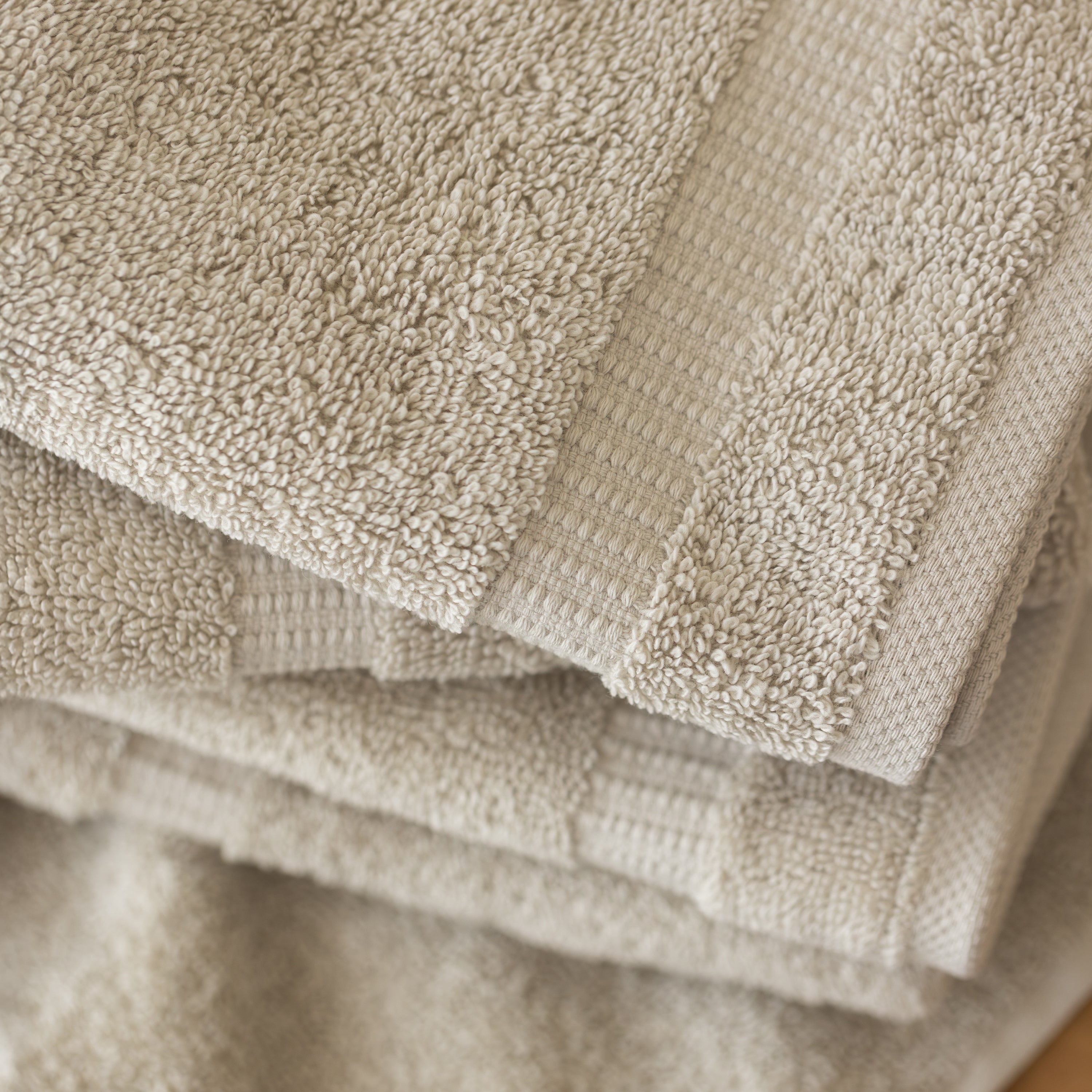 12 Piece Washcloths - Wholesale Premium Towel Sets - 22 Set Case Pack