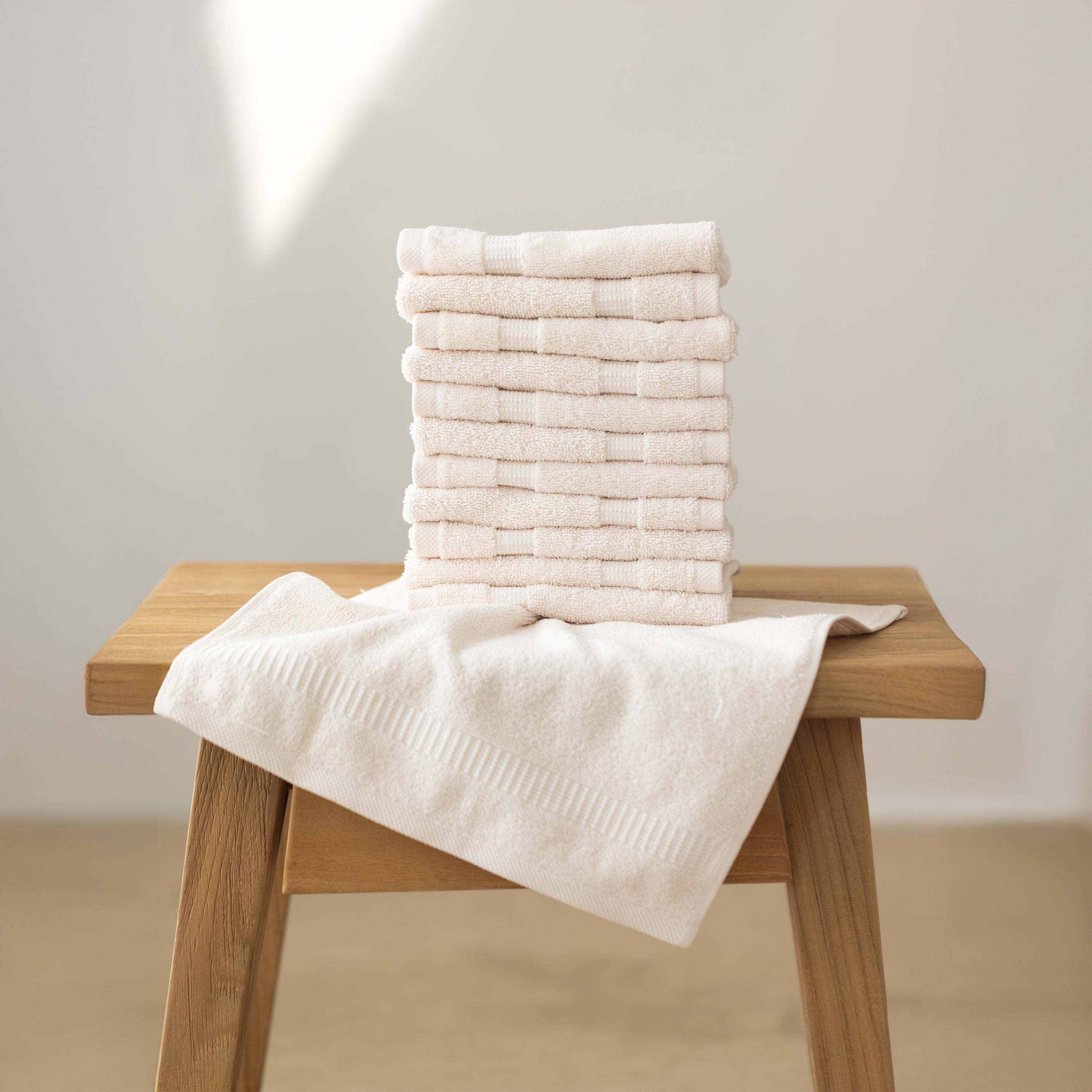 12 Piece Washcloths - Wholesale Premium Towel Sets - 22 Set Case Pack